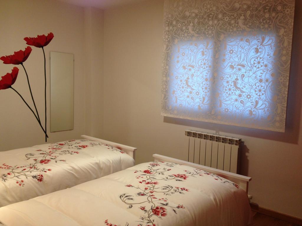 Apartamento Turistico Cigueena De Арґедас Екстер'єр фото