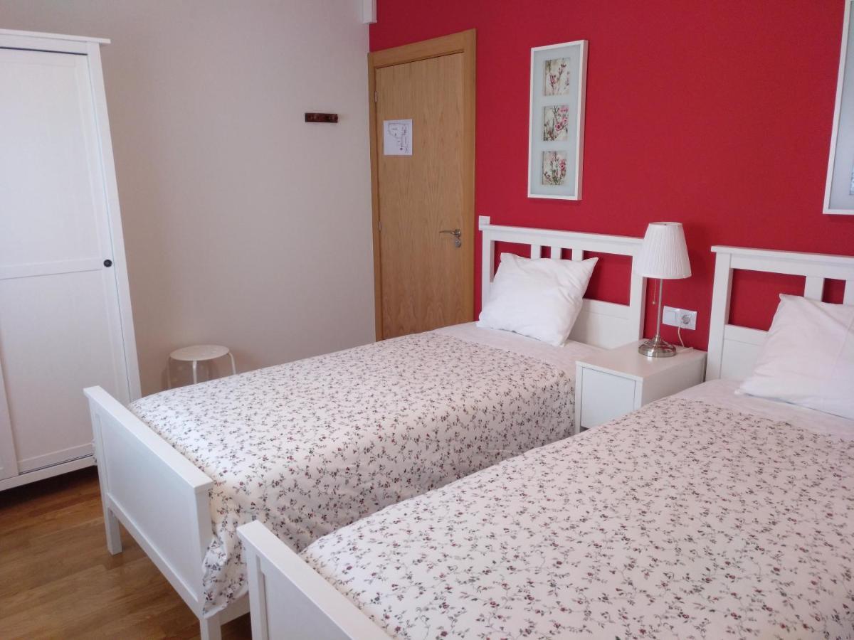 Apartamento Turistico Cigueena De Арґедас Екстер'єр фото
